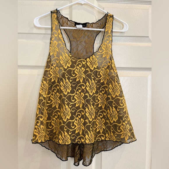 HEART 2 HEART yellow lace top - Picture 2 of 6